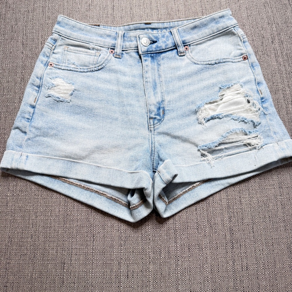 American Eagle Distressed Denim Shorts Light Wash Cuffed Stretch Size 4